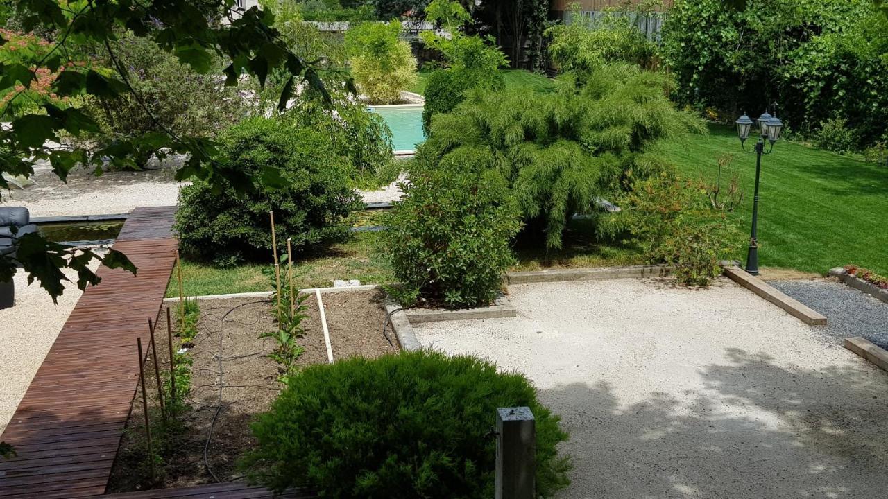 Maison D' Alys Entre Luberon Et Alpilles Cabannes Exteriör bild